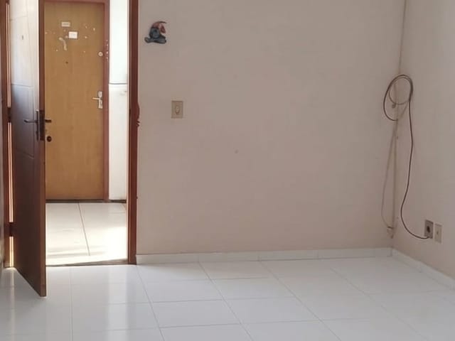 Apartamento 2 quartos e 1 banheiro, à venda, no bairro Paciência em Rio de Janeiro