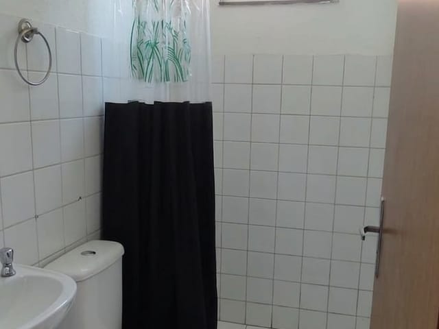 Apartamento 2 quartos e 1 banheiro, à venda, no bairro Paciência em Rio de Janeiro
