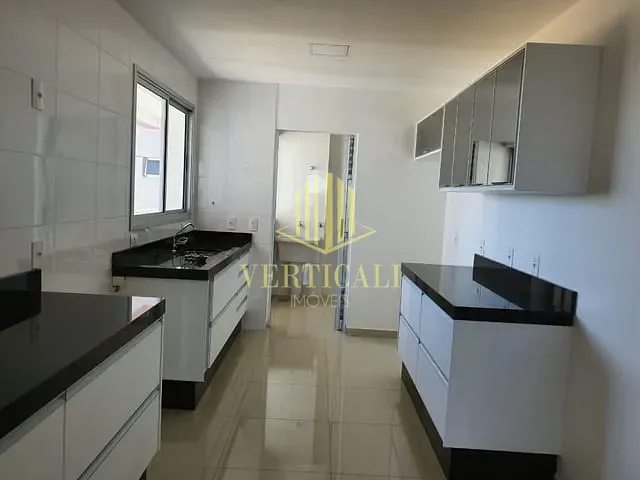 Apartamento com 157m² 3 quartos e 5 banheiros, para alugar, no bairro Goiabeiras em Cuiabá