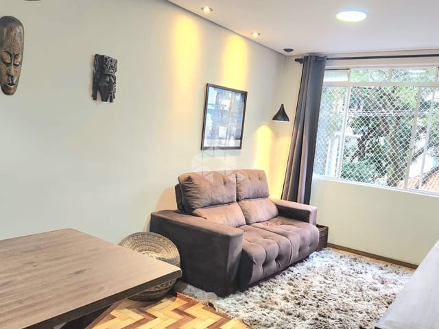 Foto do Apartamento - Apartamento reformado em Moema, fora da rota a�rea, ao lado do Metr�, com 2 quartos, sendo 1 su�te, e 1 vaga de garagem. | CABENI NEGÓCIOS IMOBILIÁRIOS