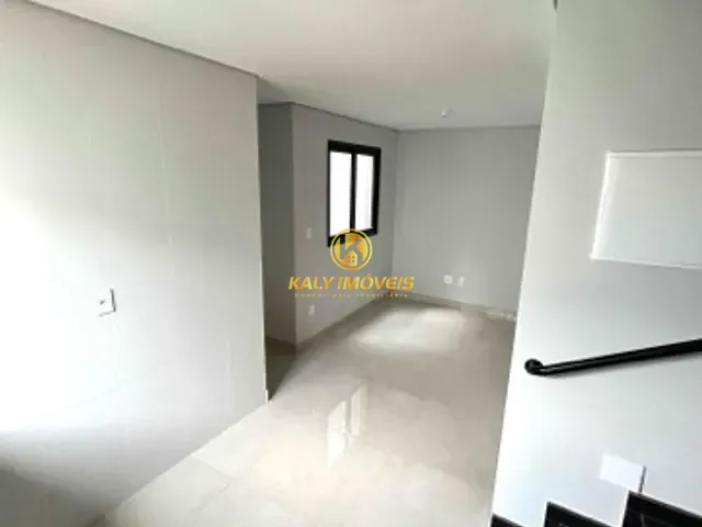 Cobertura / Penthouse 2 quartos e 2 banheiros, para alugar, no bairro Santa Maria em Rua Taquari
