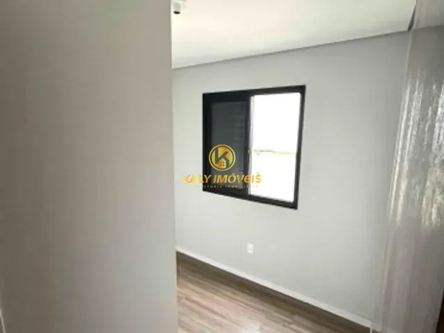 Cobertura / Penthouse 2 quartos e 2 banheiros, para alugar, no bairro Santa Maria em Rua Taquari