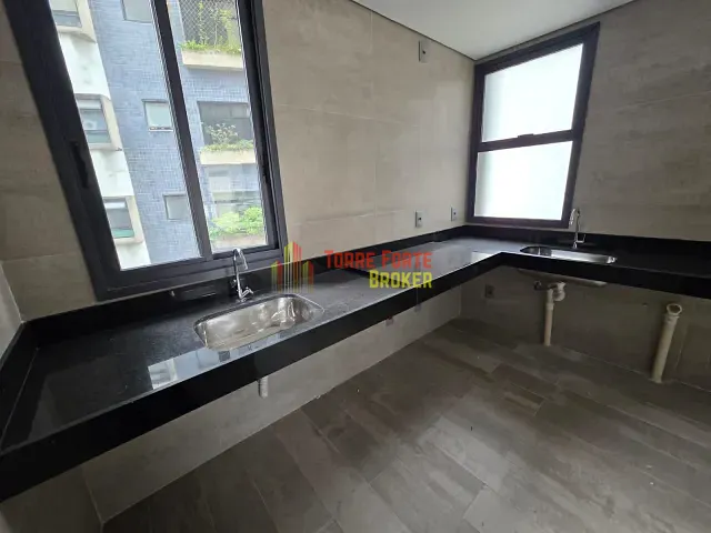 Apartamento com 59m² 2 quartos e 1 banheiro, à venda, no bairro Lourdes em Belo Horizonte