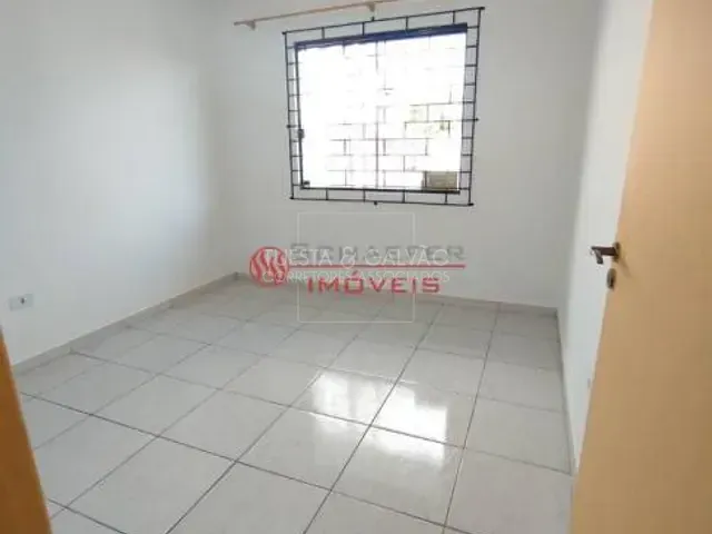 Apartamento com 20m² 1 quarto e 1 banheiro, para alugar, no bairro Capão Raso em Curitiba