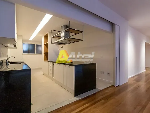 Apartamento com 330m² 4 quartos e 6 banheiros, à venda, no bairro Copacabana em Rio de Janeiro