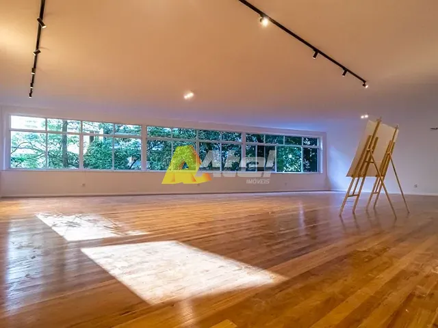 Apartamento com 330m² 4 quartos e 6 banheiros, à venda, no bairro Copacabana em Rio de Janeiro