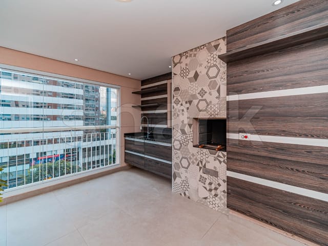 Apartamento com 107m² 2 quartos e 4 banheiros, para alugar, no bairro Dezoito do Forte Empresarial/Alphaville. em Barueri