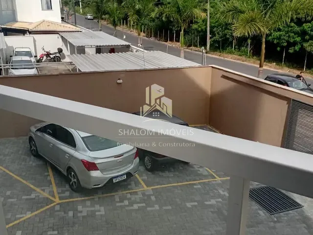 Apartamento 2 quartos e 1 banheiro, à venda, no bairro Parque Xangri-Lá em Contagem