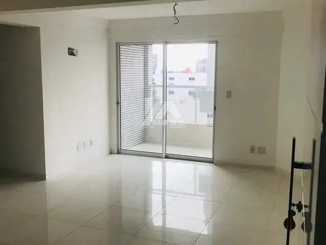 Apartamento com 205m² 3 quartos e 1 banheiro, à venda, no bairro Centro em Guarapuava