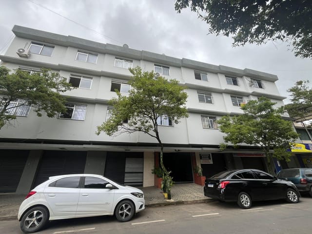 Apartamento 3 quartos e 2 banheiros, à venda, no bairro Popular em Cataguases