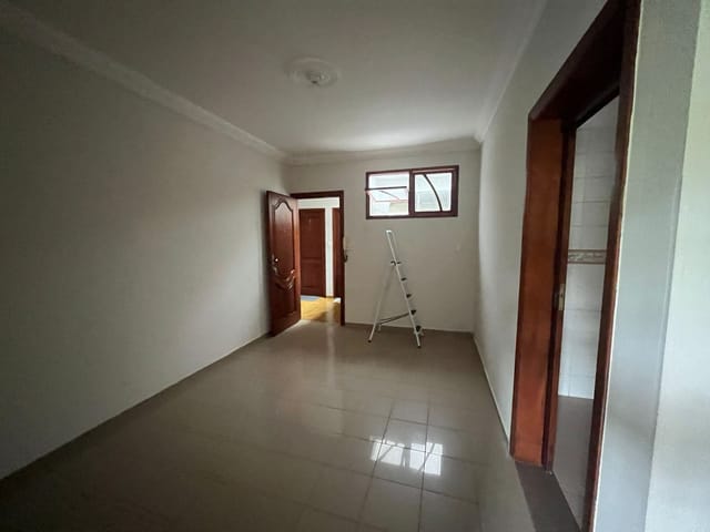 Apartamento 3 quartos e 2 banheiros, à venda, no bairro Popular em Cataguases