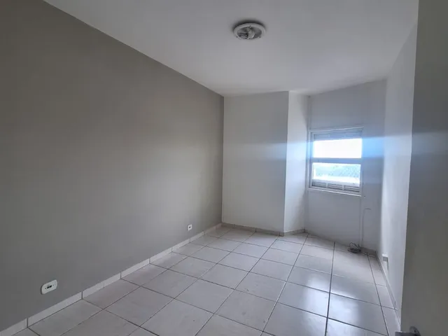 Apartamento com 60m² 1 quarto e 1 banheiro, para alugar, no bairro Centro em Taubaté