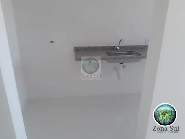 Apartamento com 45m² 2 quartos e 1 banheiro, à venda, no bairro Lopes de Oliveira em Sorocaba