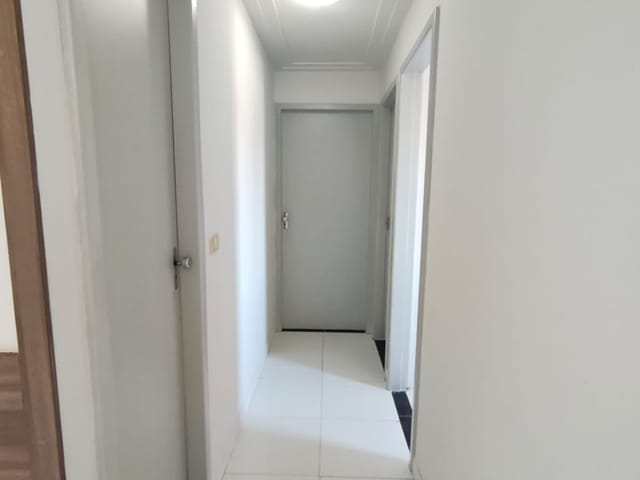 Apartamento 3 quartos e 2 banheiros, para alugar, no bairro Farolândia em Aracaju