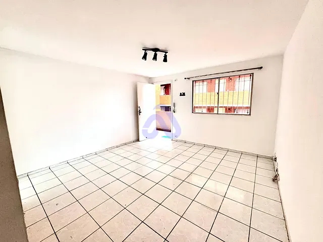 Apartamento com 92m² 2 quartos e 1 banheiro, para alugar, no bairro Vila Espanhola em São Paulo