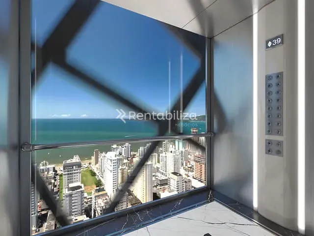 Apartamento 3 quartos e 4 banheiros, à venda, no bairro Meia Praia em Itapema