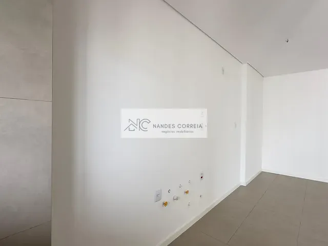 Apartamento 2 quartos e 2 banheiros, à venda, no bairro Santa Rosa em Londrina
