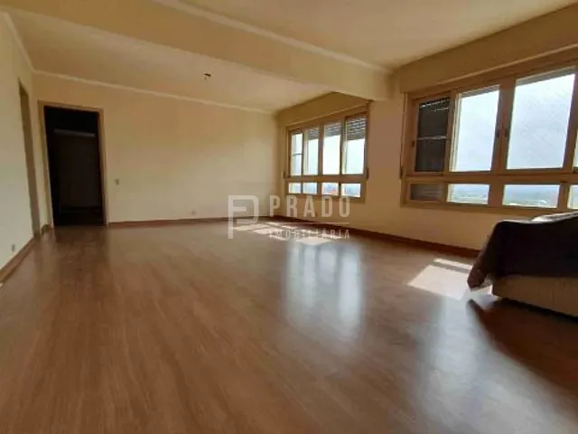 Apartamento 3 quartos e 3 banheiros, à venda, no bairro Centro em Pelotas