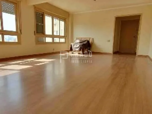 Apartamento 3 quartos e 3 banheiros, à venda, no bairro Centro em Pelotas