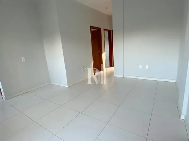 Apartamento com 66m² 3 quartos e 1 banheiro, para alugar, no bairro XV de Novembro em Tijucas