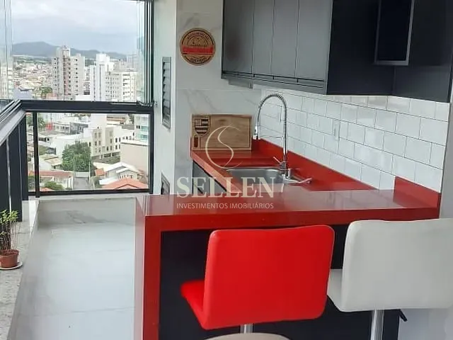 Apartamento 2 quartos e 2 banheiros, à venda, no bairro Centro em Itajaí