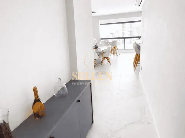Apartamento 2 quartos e 2 banheiros, à venda, no bairro Centro em Itajaí