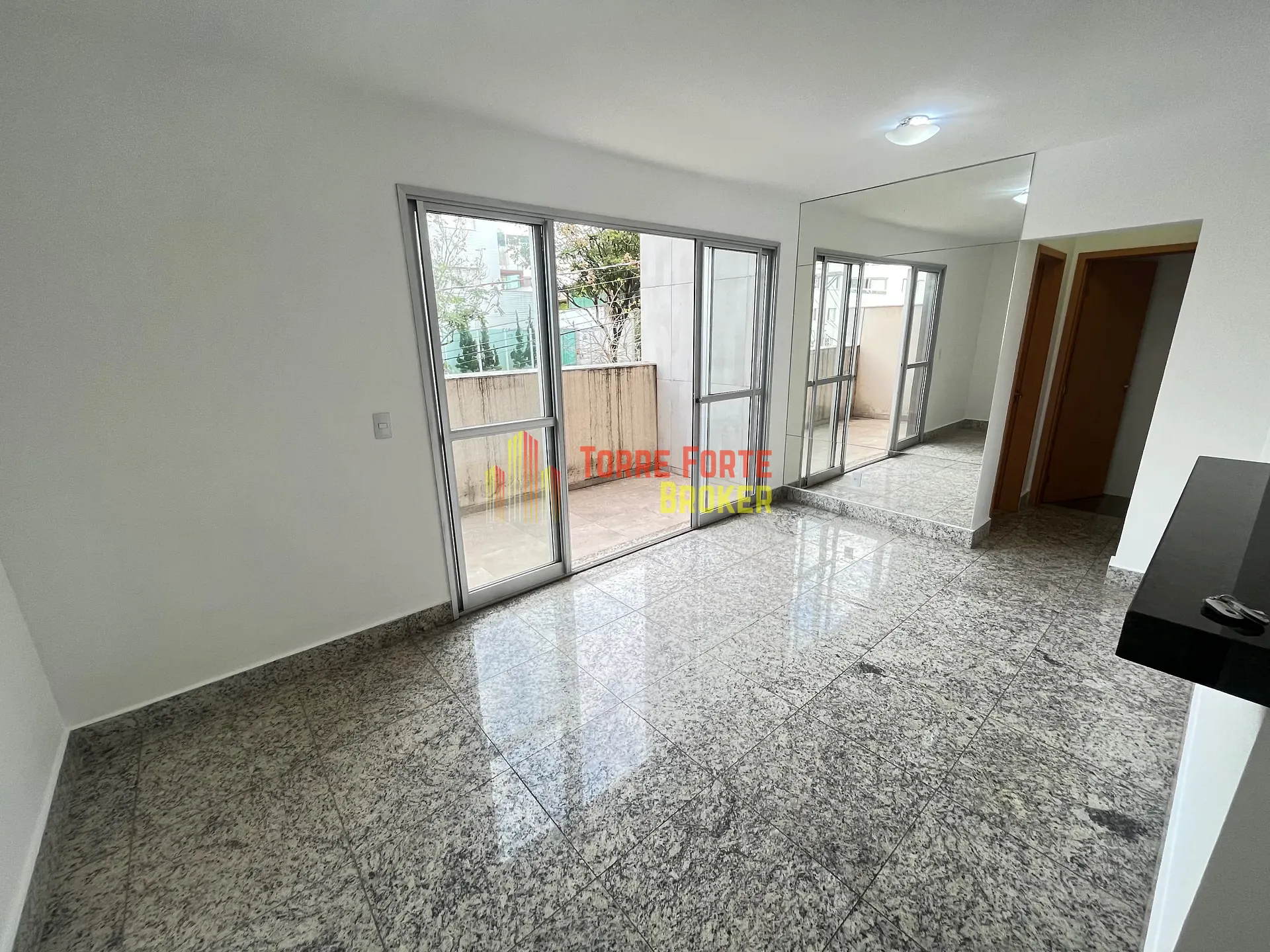 Apartamento, 2 quartos, 70 m² - Foto 2
