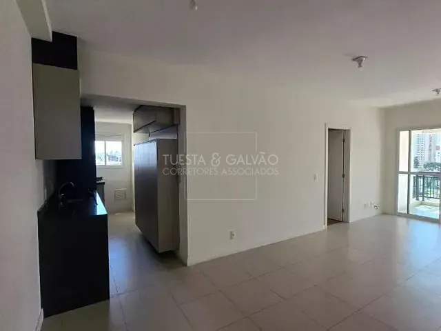Apartamento com 85m² 3 quartos e 2 banheiros, para alugar, no bairro Vila Izabel em Curitiba