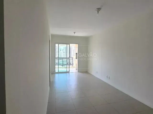 Apartamento com 85m² 3 quartos e 2 banheiros, para alugar, no bairro Vila Izabel em Curitiba