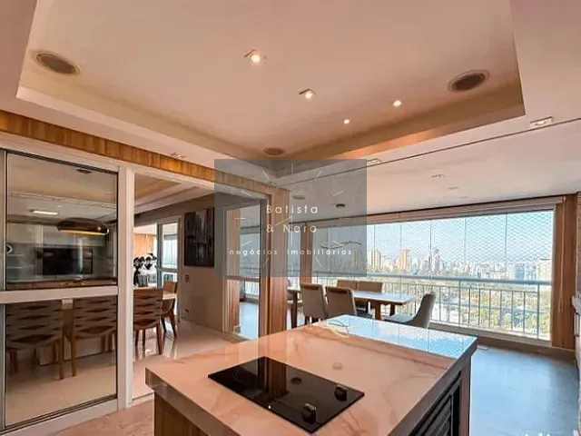 Apartamento com 220m² 4 quartos e 5 banheiros, à venda, no bairro Vila Andrade em São Paulo