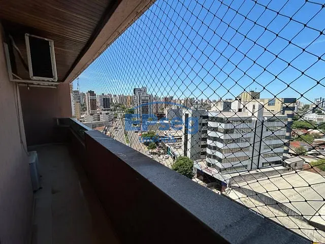 Apartamento com 210m² 4 quartos e 2 banheiros, à venda, no bairro Jardim Higienópolis em Londrina