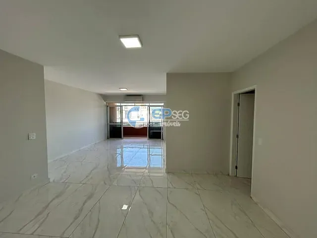 Apartamento com 210m² 4 quartos e 2 banheiros, à venda, no bairro Jardim Higienópolis em Londrina