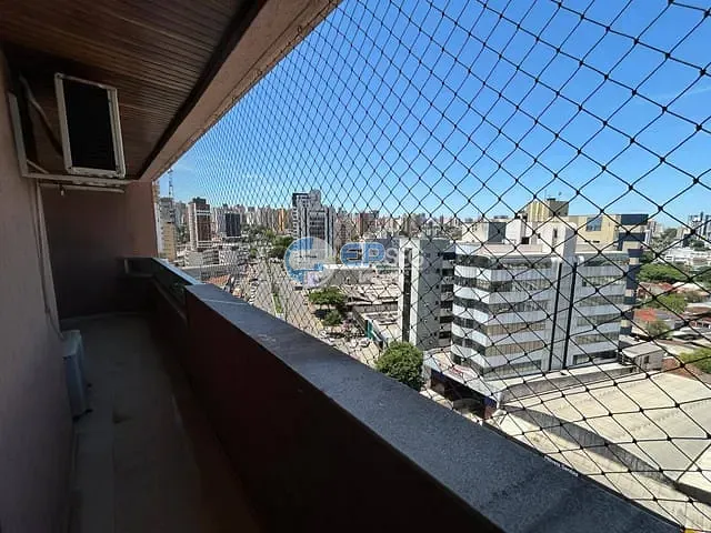Apartamento com 210m² 4 quartos e 2 banheiros, à venda, no bairro Jardim Higienópolis em Londrina
