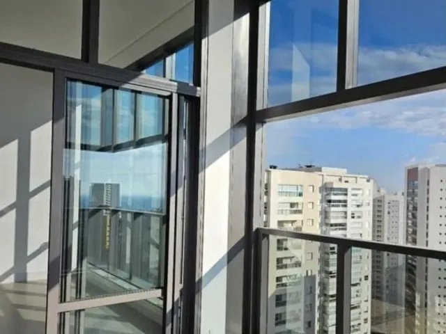 Apartamento com 285m² 3 quartos e 5 banheiros, à venda, no bairro Gleba Palhano em Londrina