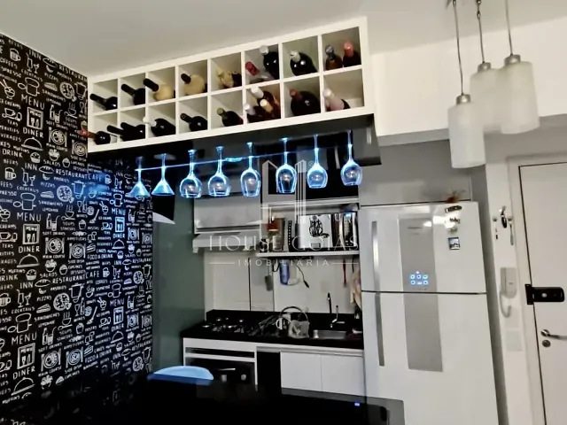 Apartamento 2 quartos e 2 banheiros, à venda, no bairro Vila Rosa em Goiânia