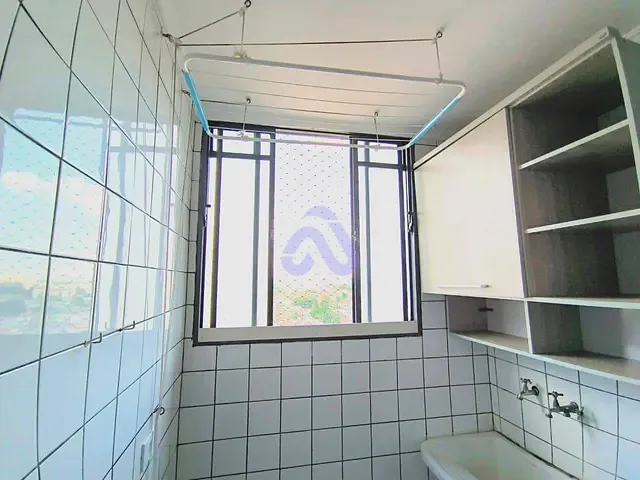 Apartamento com 100m² 2 quartos e 1 banheiro, para alugar, no bairro Vila Carmosina em São Paulo