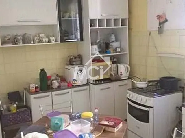 Apartamento com 97m² 3 quartos e 1 banheiro, à venda, no bairro Centro em Pelotas