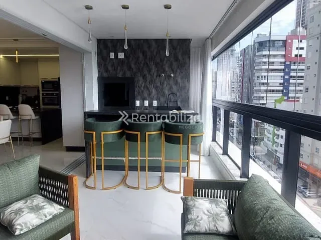 Apartamento 4 quartos e 4 banheiros, à venda, no bairro Meia Praia em Itapema