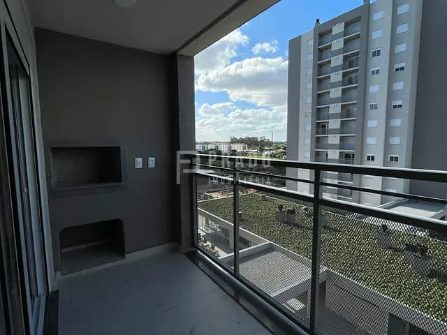 Apartamento 2 quartos e 2 banheiros, à venda, no bairro Areal em Pelotas