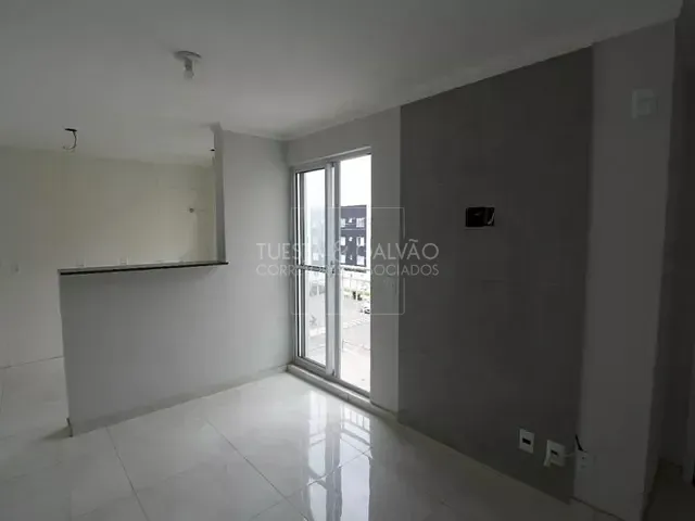 Apartamento com 40m² 2 quartos e 1 banheiro, para alugar, no bairro Jardim Itaqui em Campo Largo