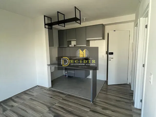 Apartamento 1 quarto e 1 banheiro, para alugar, no bairro República em São Paulo