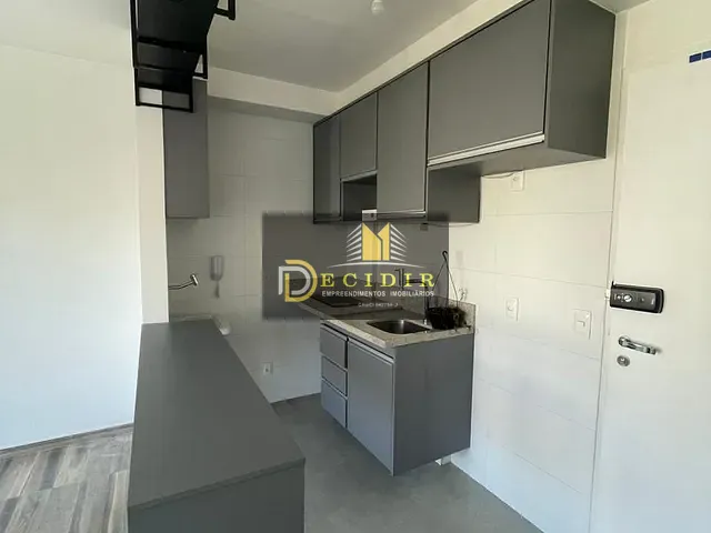 Apartamento 1 quarto e 1 banheiro, para alugar, no bairro República em São Paulo