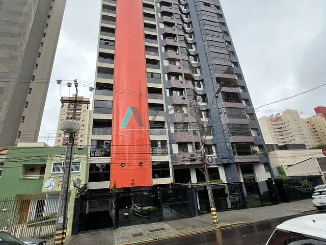 Apartamento 1 quarto e 2 banheiros, à venda, no bairro Centro em Curitiba