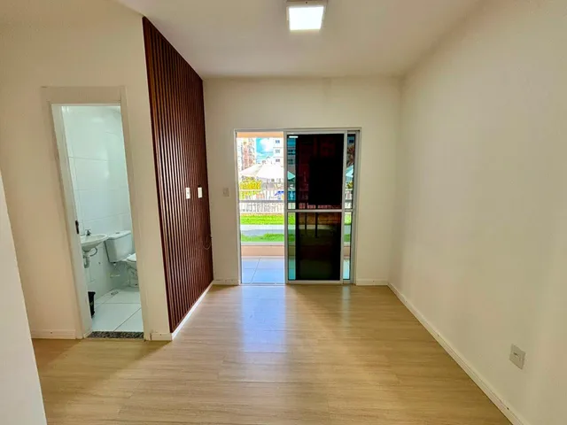 Apartamento com 55m² 2 quartos e 1 banheiro, para alugar, no bairro Aruana em Aracaju