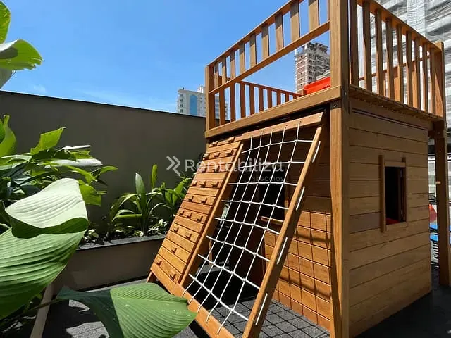 Apartamento 4 quartos e 1 banheiro, à venda, no bairro Meia Praia em Itapema