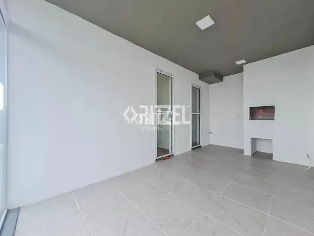 Apartamento com 67m² 2 quartos e 1 banheiro, à venda, no bairro Primavera em Novo Hamburgo