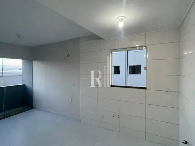 Apartamento 2 quartos e 1 banheiro, para alugar, no bairro Centro em Tijucas