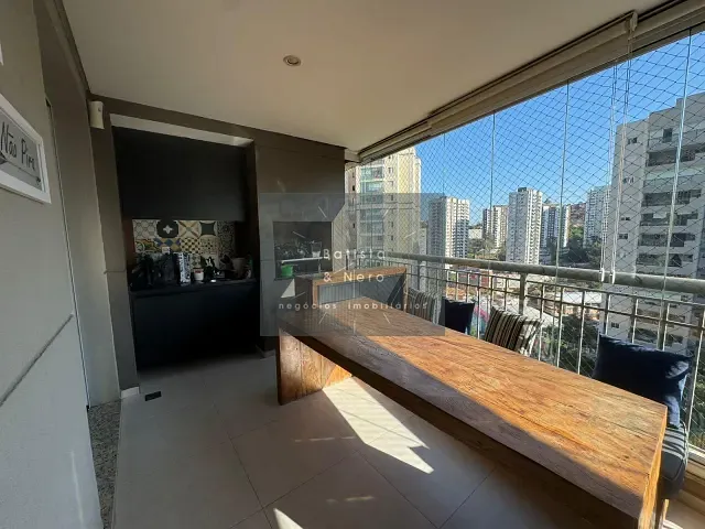Apartamento com 170m² 3 quartos e 5 banheiros, à venda, no bairro Vila Andrade em São Paulo