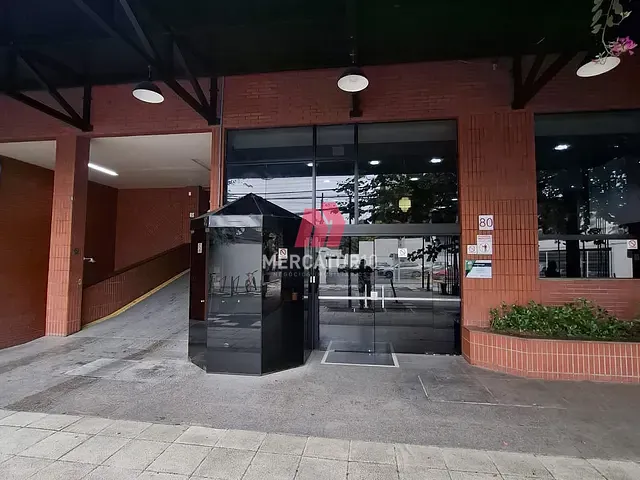 Sala para alugar, no bairro Centro em Blumenau