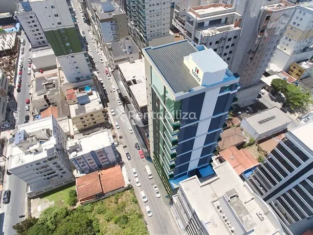 Apartamento 3 quartos e 1 banheiro, à venda, no bairro Meia Praia em Itapema